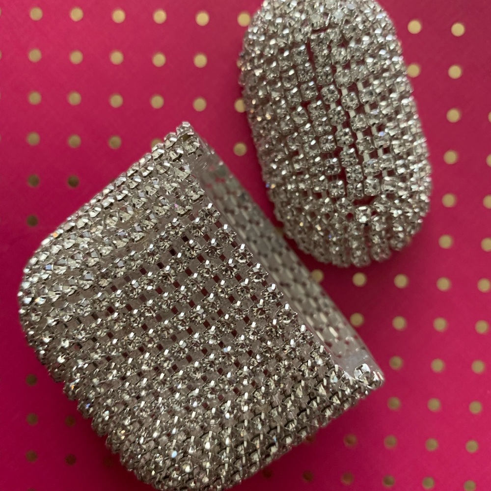 AirPods case - Picture 7 of 13